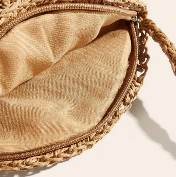 💘Boho Straw Tassel Circle Crossbody💘 - Picture 3 of 5
